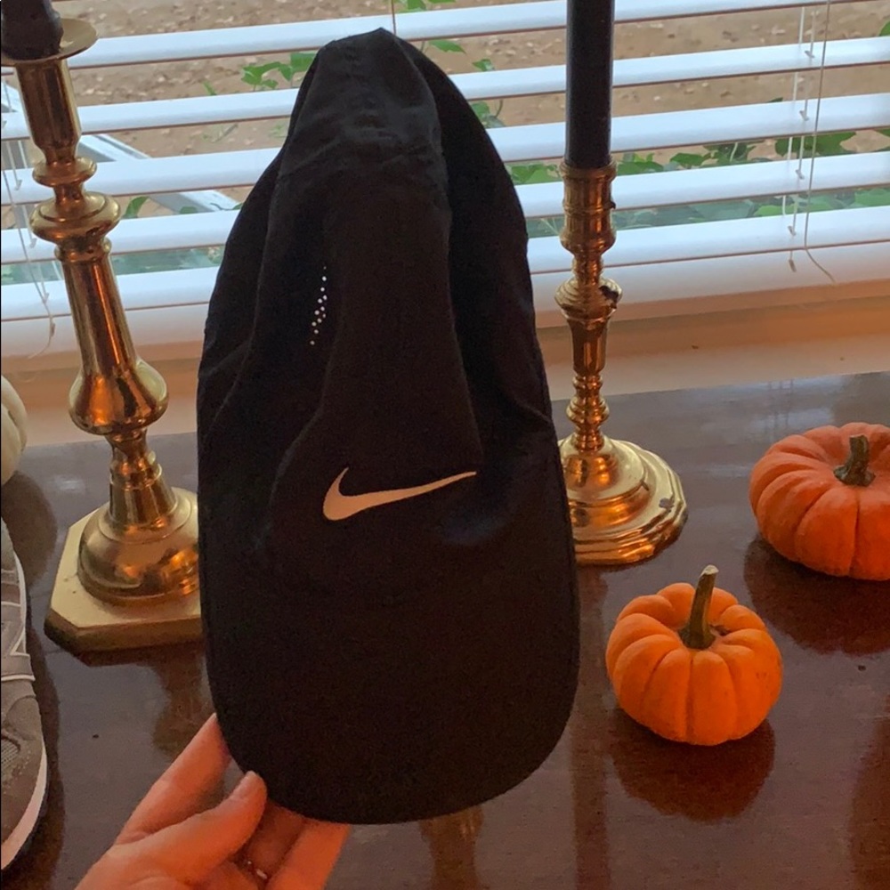Nike dri fit hat black